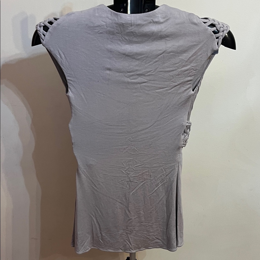 NWOT Sky Chic Women's Gray Blouse with Braided Detail - Picture 3 of 9